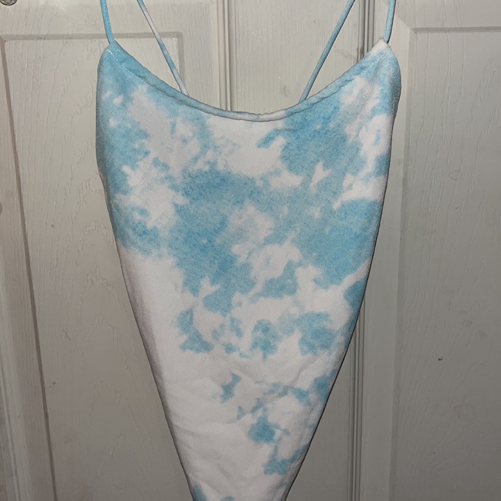 White Fox Boutique Sky Blue Mini Skirt Halter Top 2 Piece Set - Picture 8 of 11